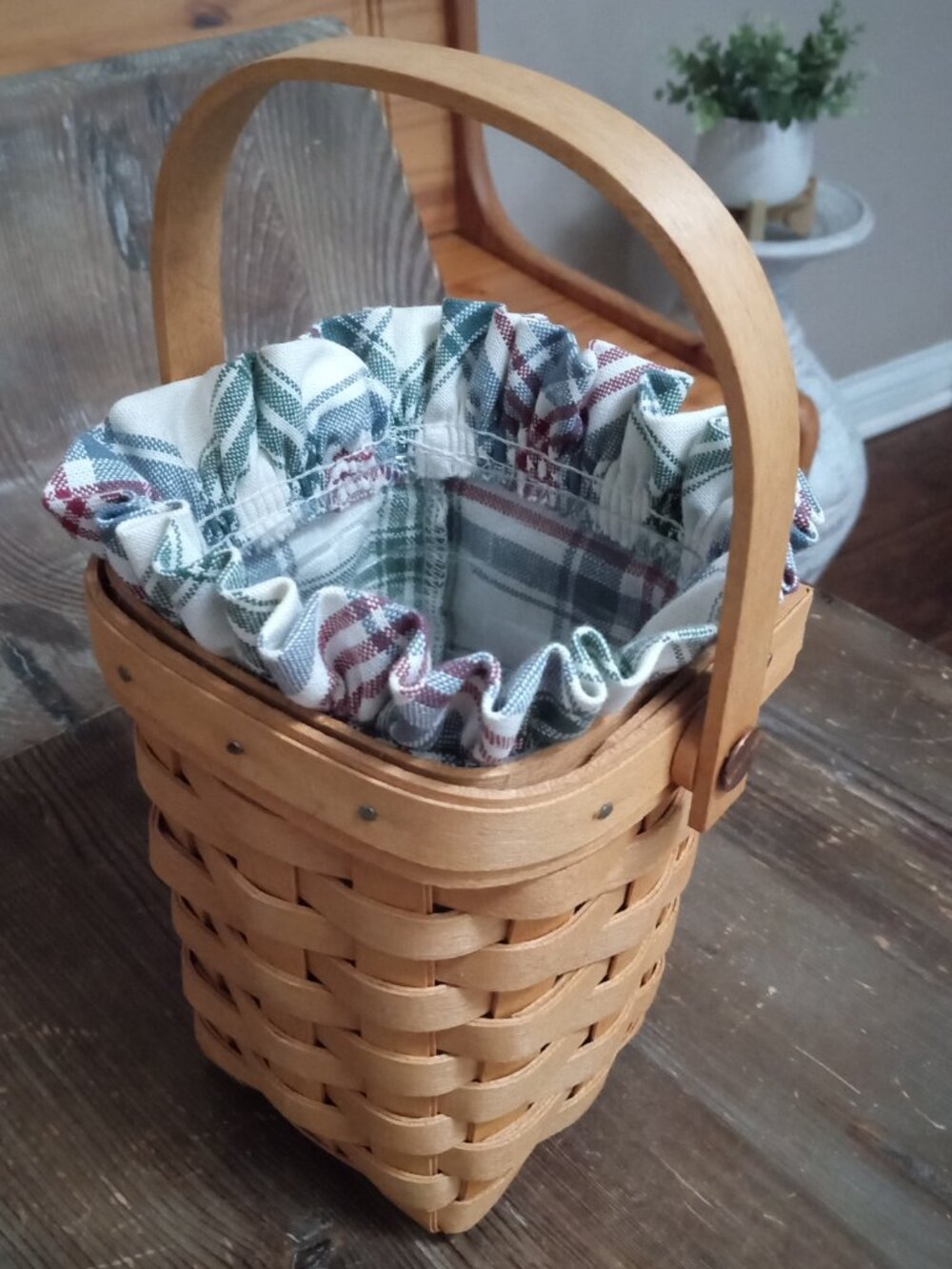 Longaberger Horizon of Hope 1998 Handwoven Basket.